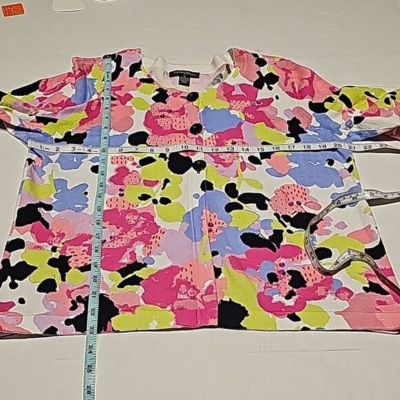 Womens multi colored embellished 3 button cardigan size XL - Picture 5 of 7